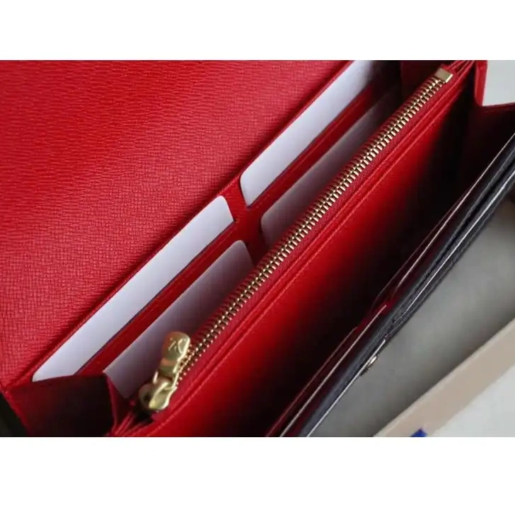 19T1L0055 Bags LV 1014